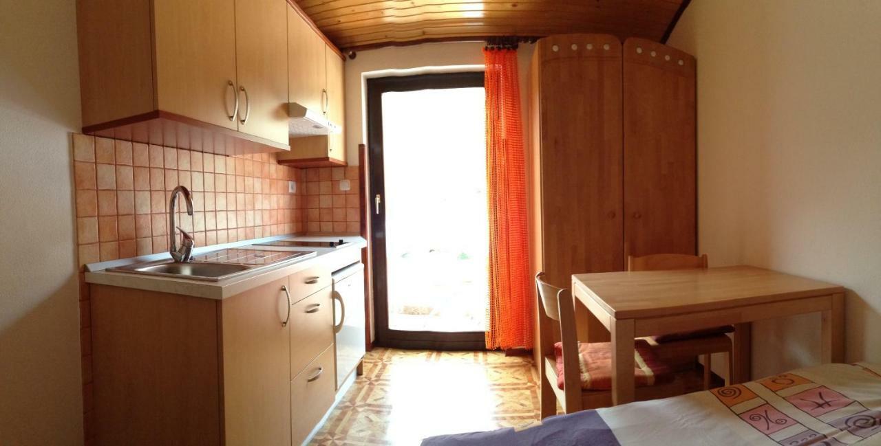 Apartmani Lisac Baška Eksteriør billede