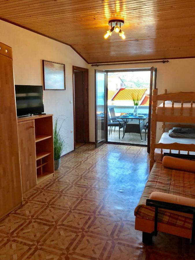 Apartmani Lisac Baška Eksteriør billede