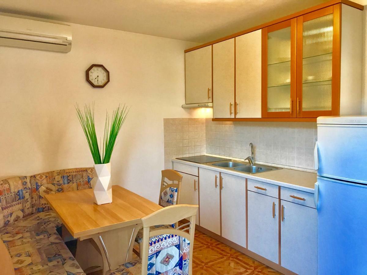 Apartmani Lisac Baška Eksteriør billede