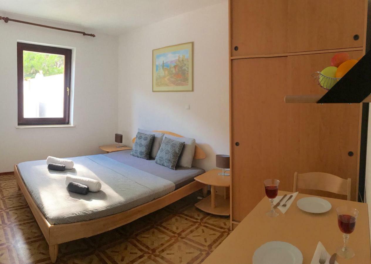 Apartmani Lisac Baška Eksteriør billede