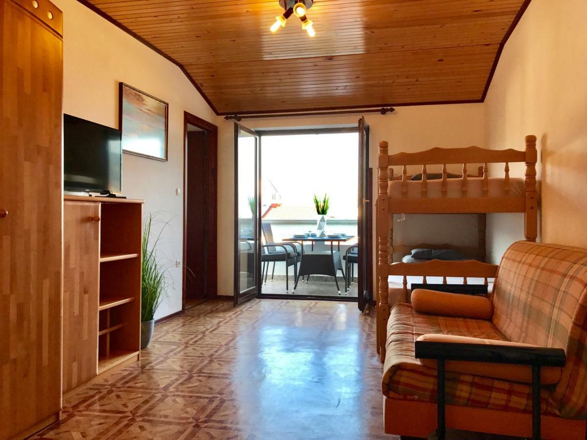 Apartmani Lisac Baška Eksteriør billede